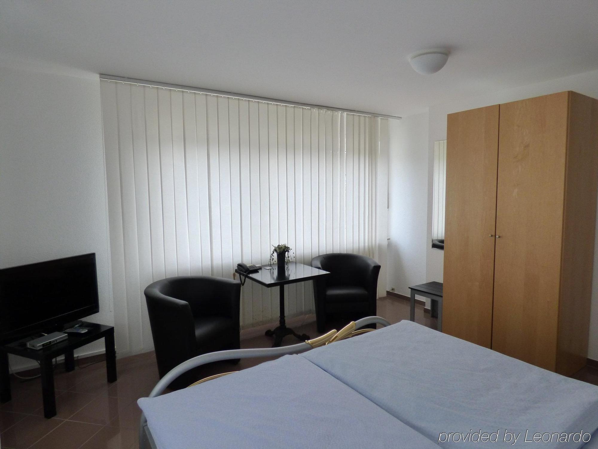 Hotel Alt Buettgen Карст Екстер'єр фото